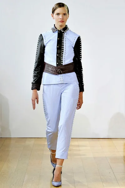 Look 1